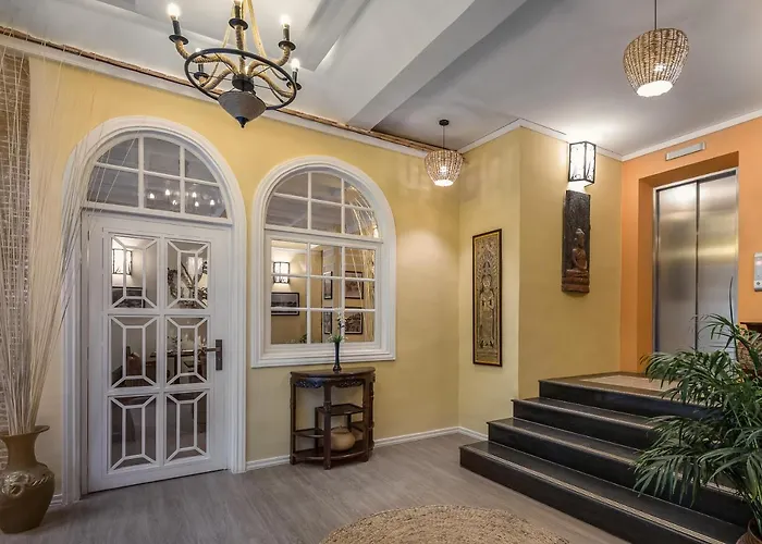 Botum Palace Hotel