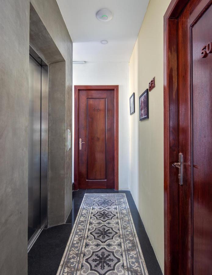 Botum Palace Hotel 4*