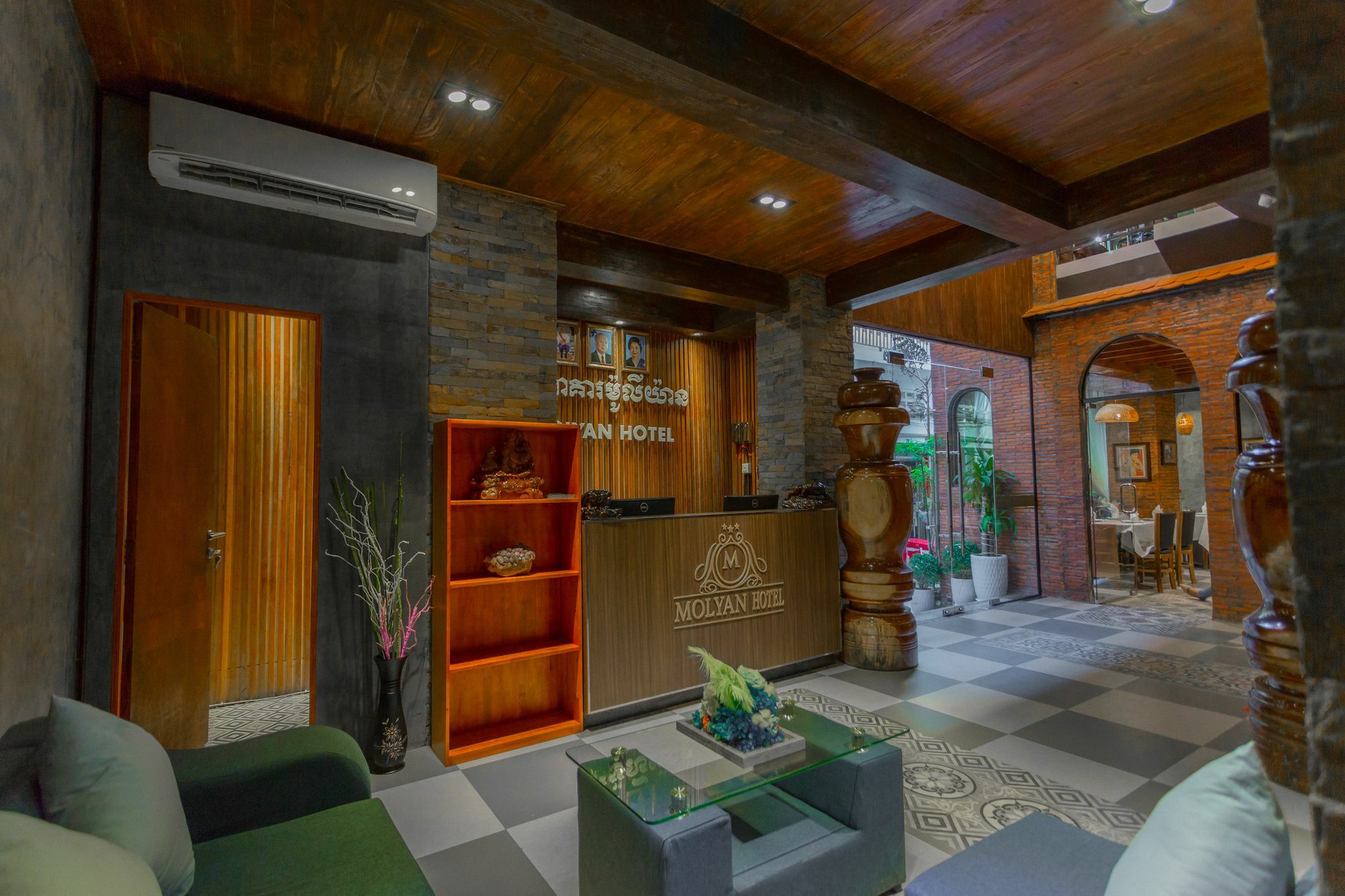 Hotel Botum Palace Phnom Penh