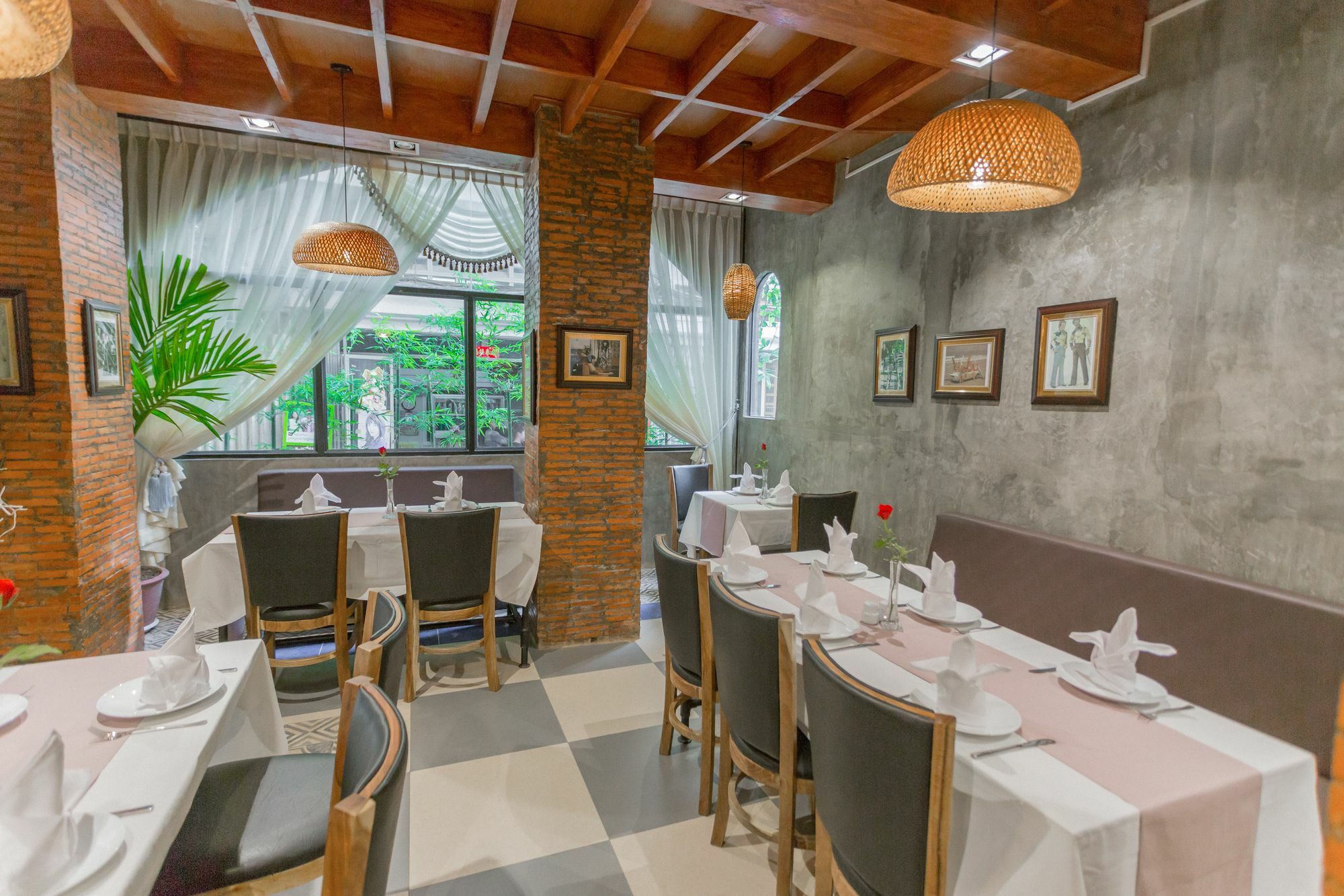 Botum Palace Hotel 4*